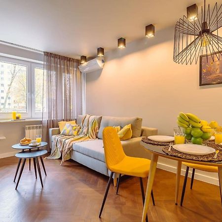 Bruna 2 - Charming Apartment By Noclegi Renters Варшава Экстерьер фото